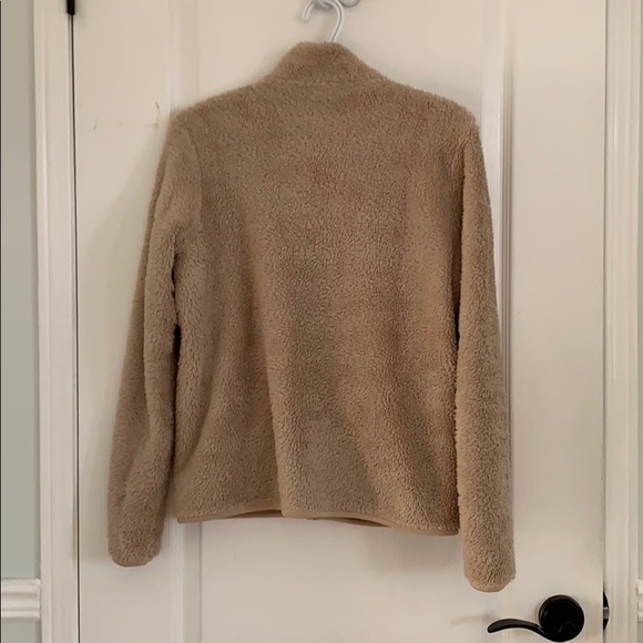 UNIQLO teddy sweater - Picture 3 of 3